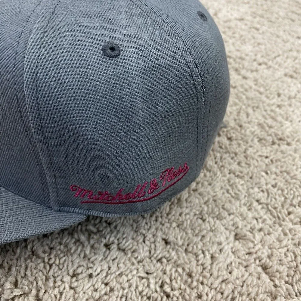 Chicago Bulls Hat Mitchell & Ness 7 1/4 Carbon‎ 1996 Finals Patch Windy City Cap